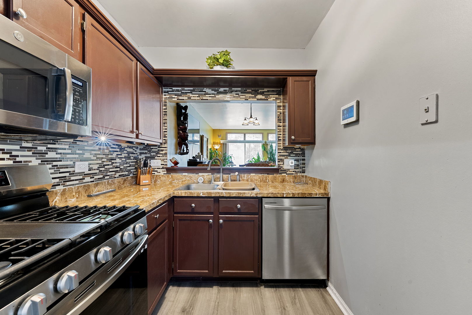 5121 Deblin Lane, Oak Lawn, IL 60453