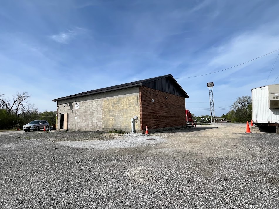 394 E Glenwood Dyer Road, Glenwood, IL 60425