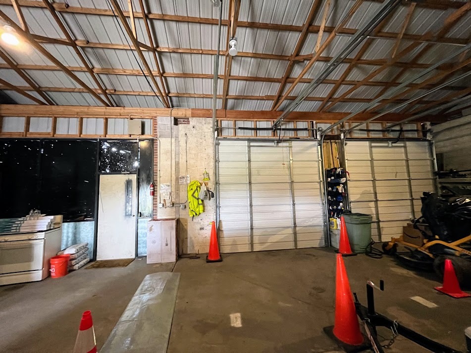 394 E Glenwood Dyer Road, Glenwood, IL 60425