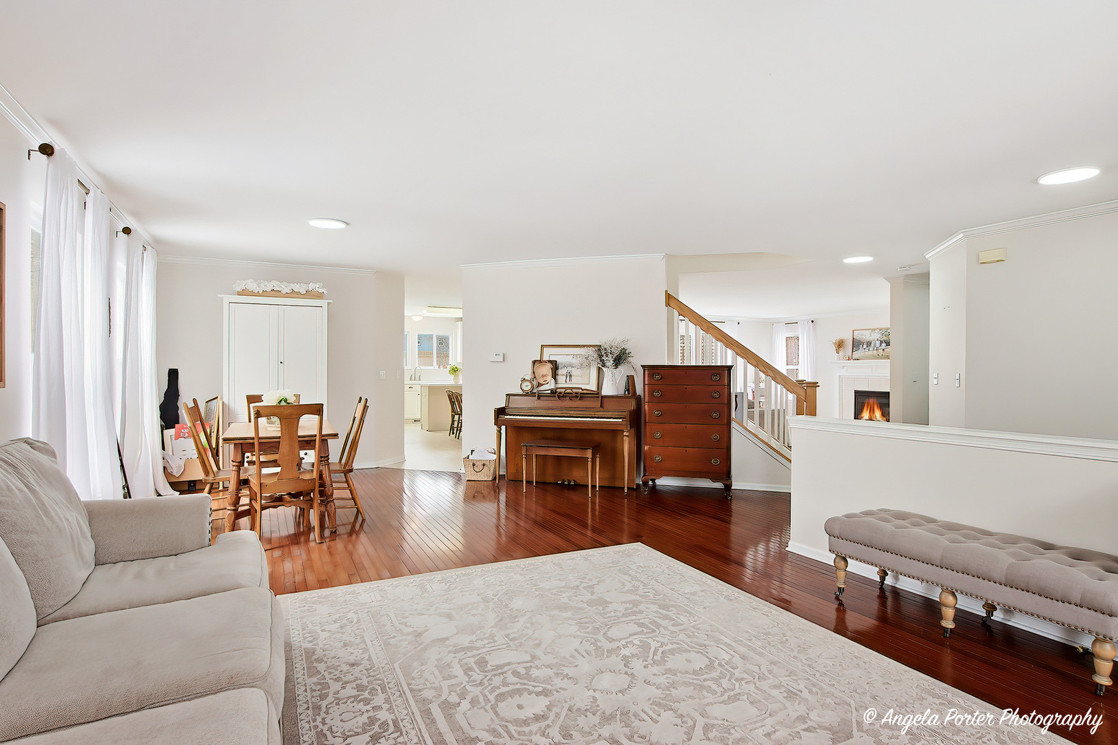 1901 Kennedy Drive, McHenry, IL 60050