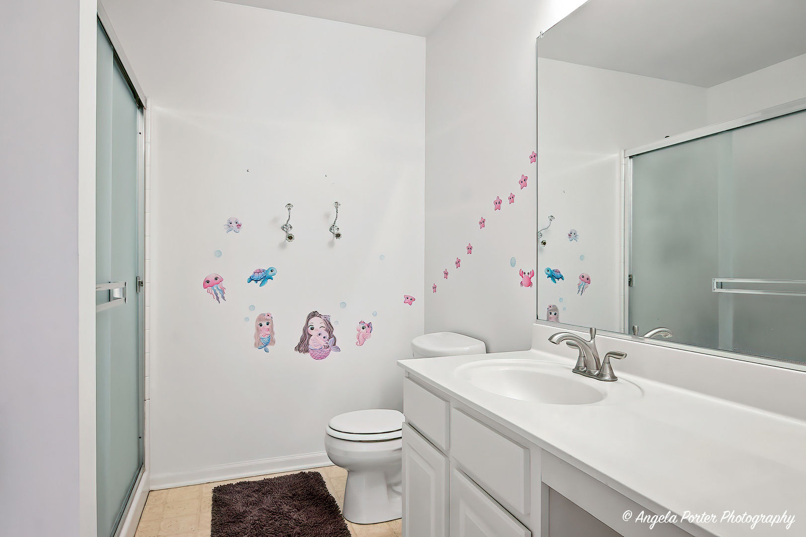 1901 Kennedy Drive, McHenry, IL 60050