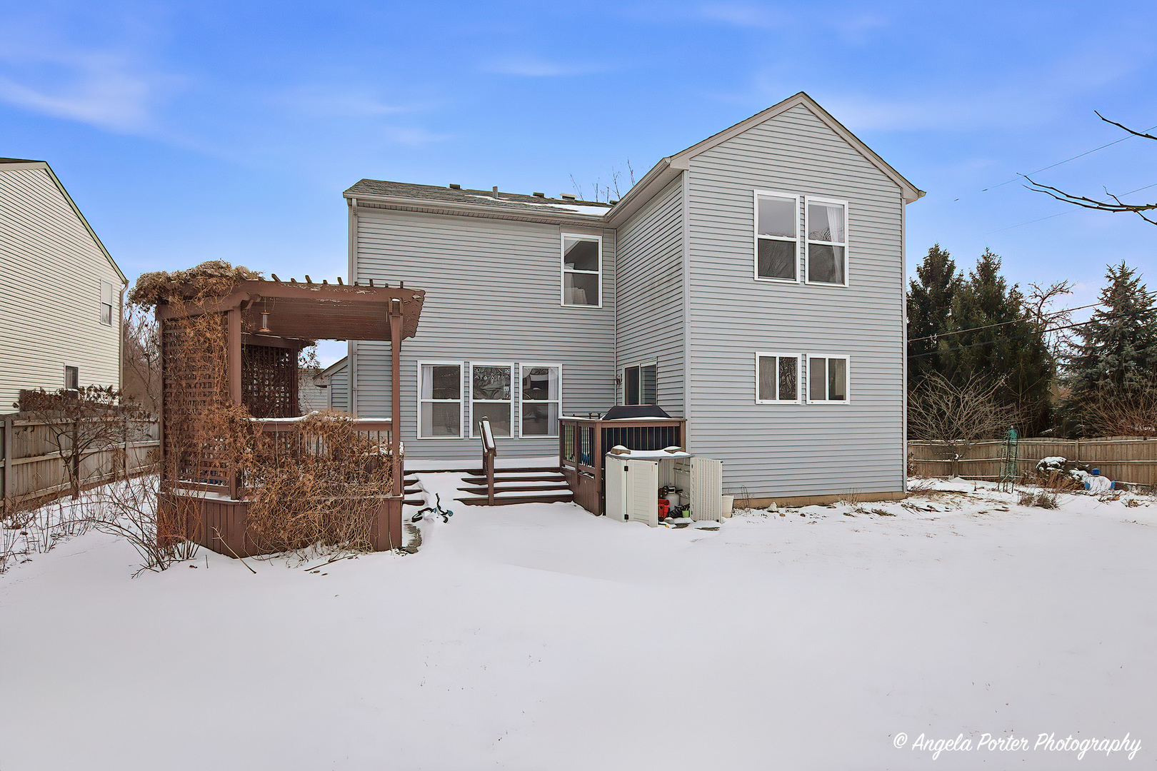 1901 Kennedy Drive, McHenry, IL 60050