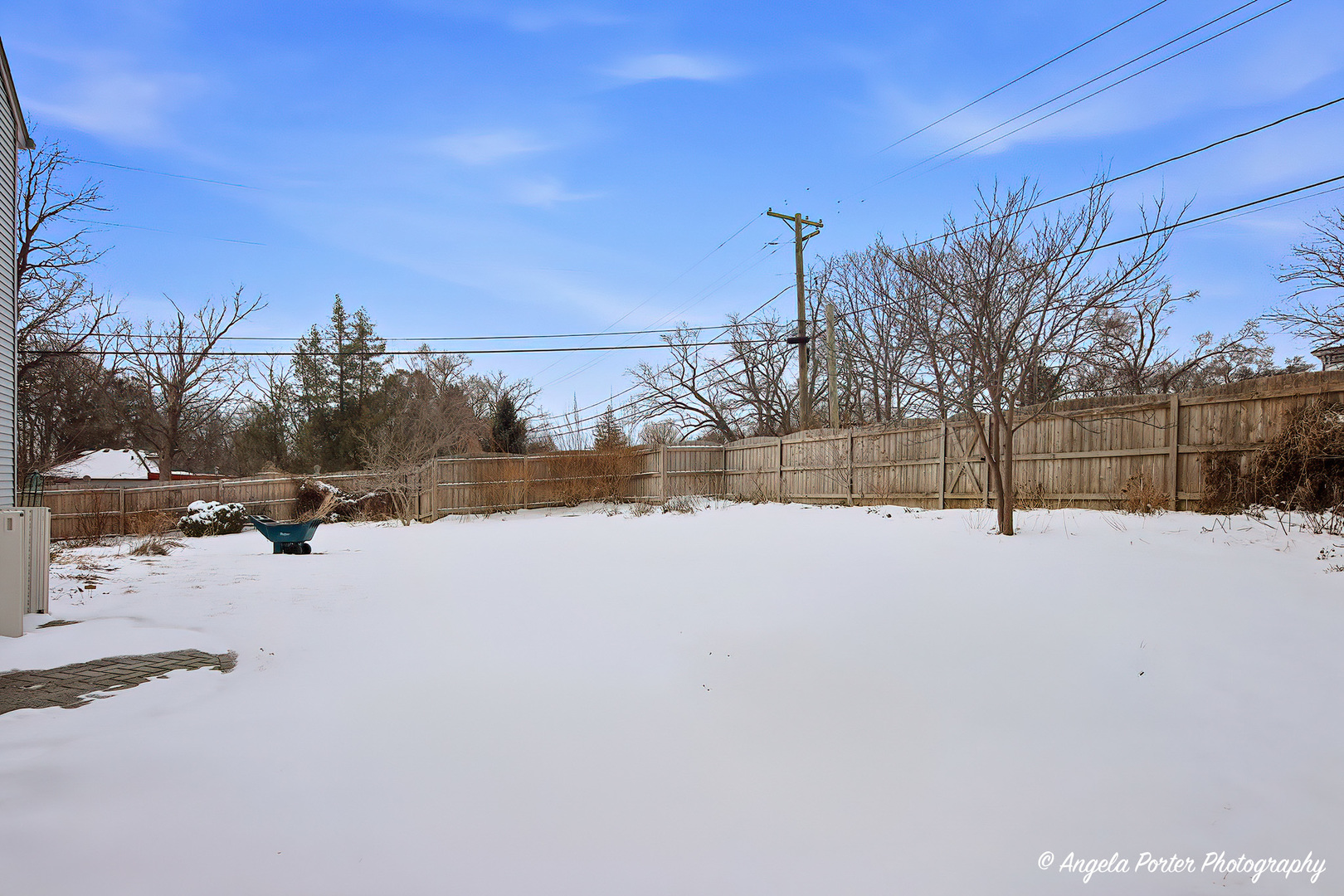 1901 Kennedy Drive, McHenry, IL 60050