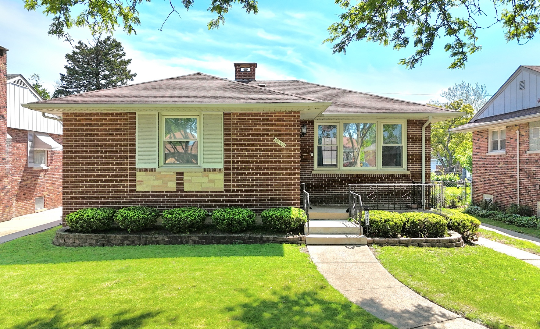 2343 Hawthorne Avenue, Westchester, IL 60154