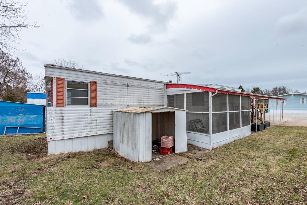 38285 N Sheridan Road #126, Beach Park, IL 60087