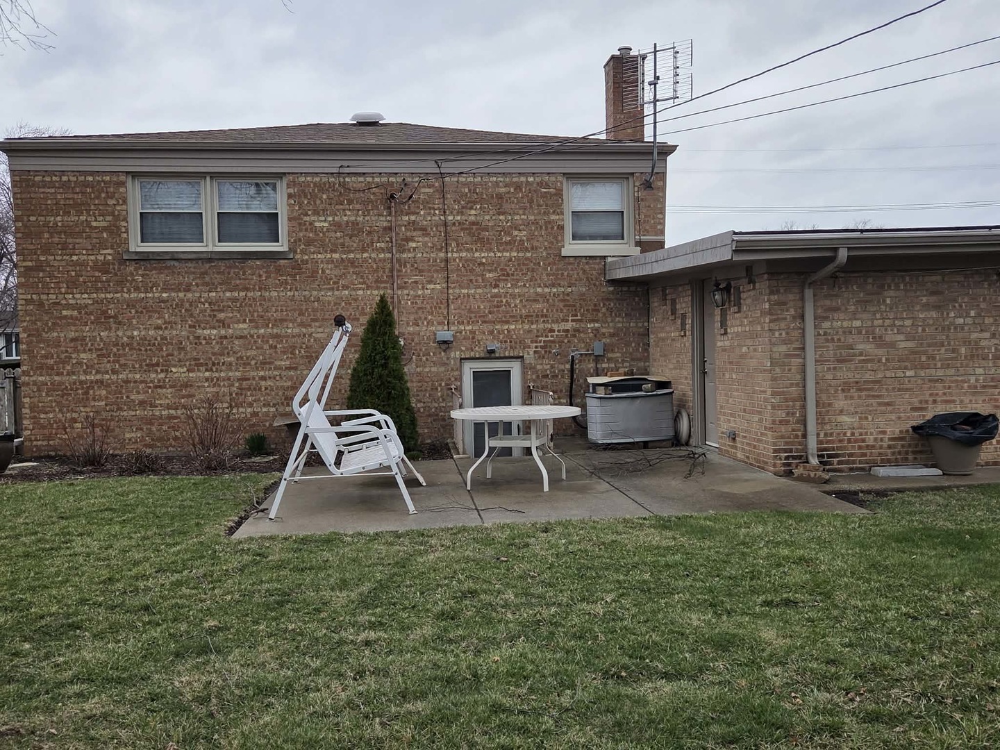 5425 W 99th Street, Oak Lawn, IL 60453