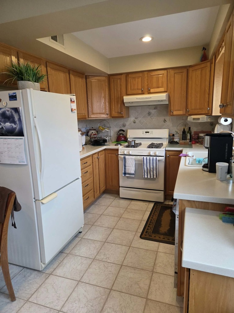 5425 W 99th Street, Oak Lawn, IL 60453