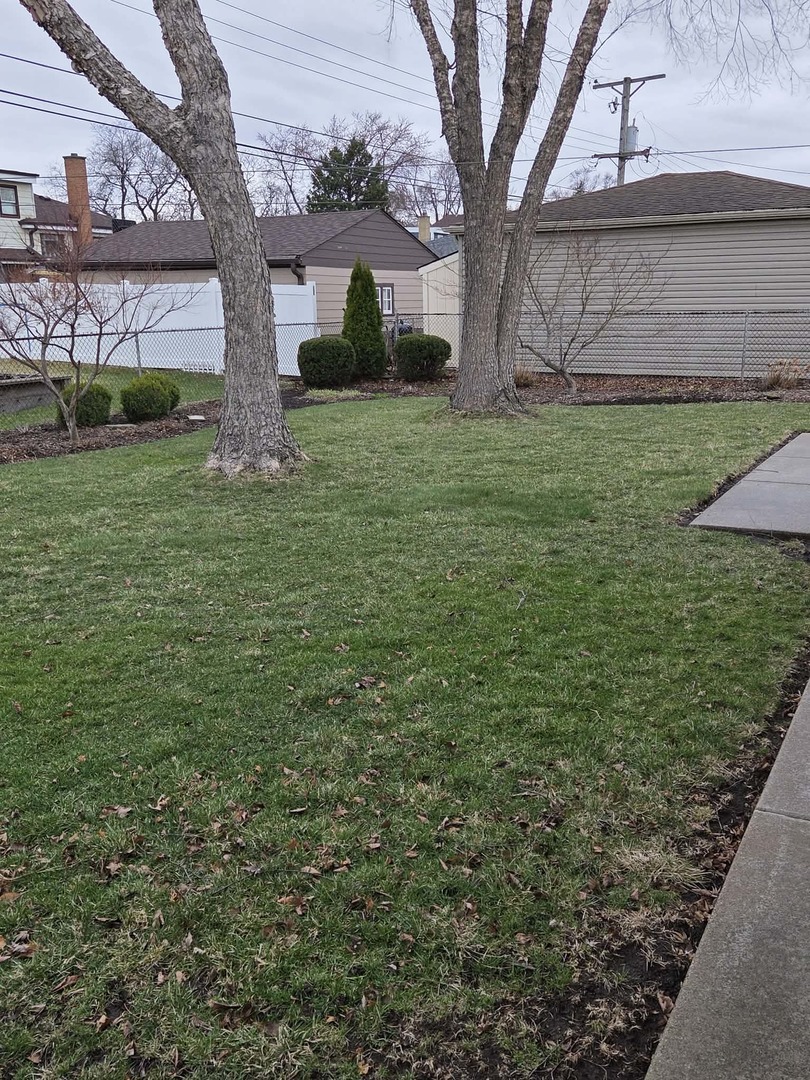 5425 W 99th Street, Oak Lawn, IL 60453