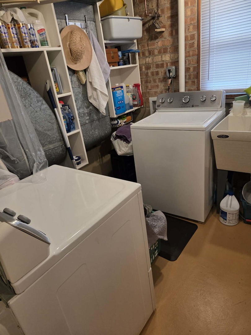 5425 W 99th Street, Oak Lawn, IL 60453