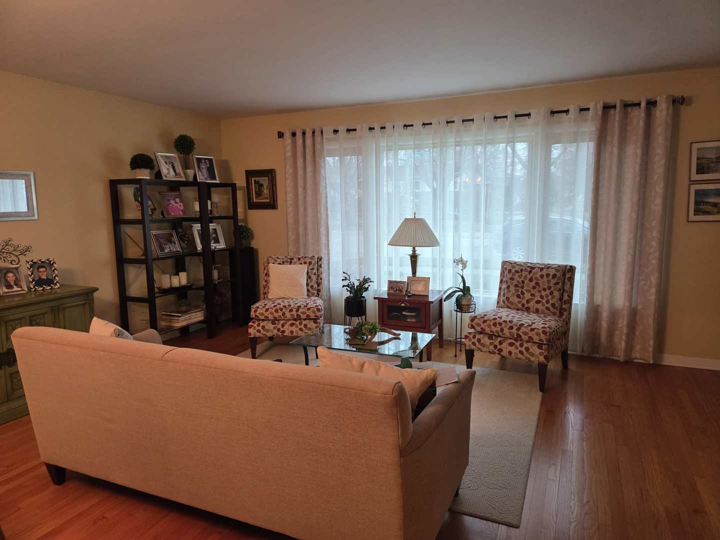 5425 W 99th Street, Oak Lawn, IL 60453