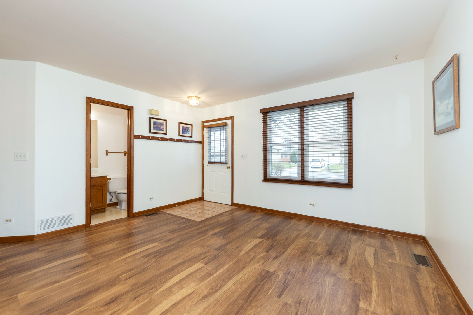 Bolingbrook, IL 60490