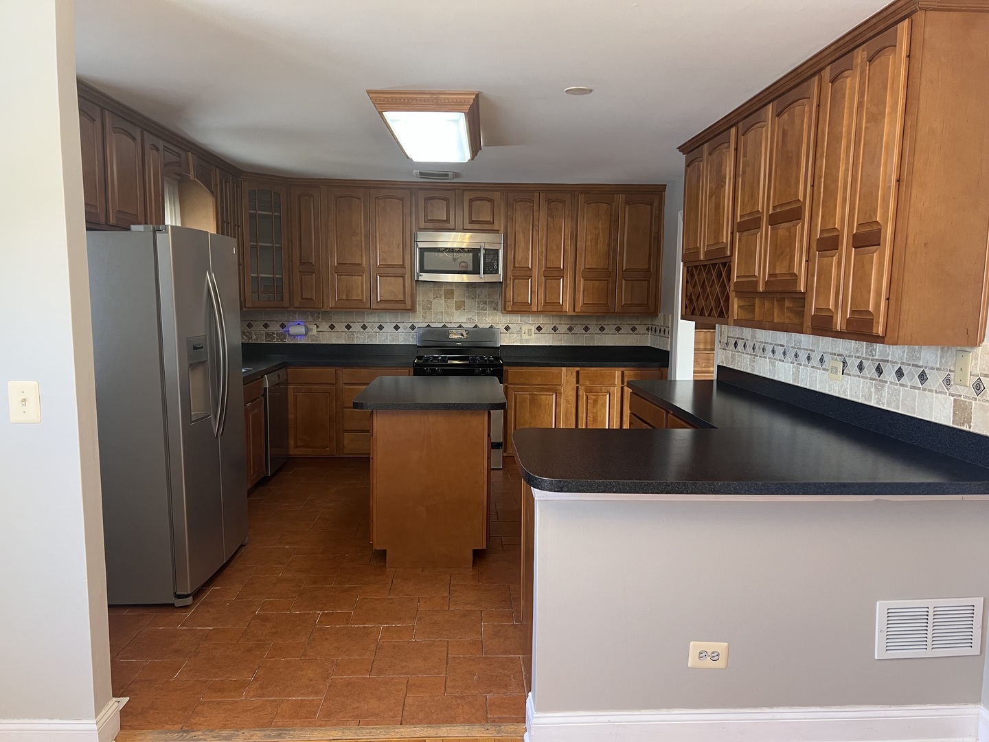 7213 Bateman Street, Downers Grove, IL 60516