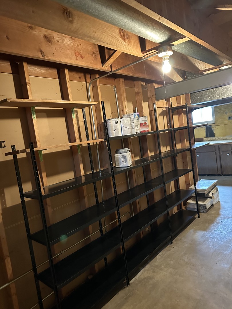 9225 Massasoit Avenue, Oak Lawn, IL 60453