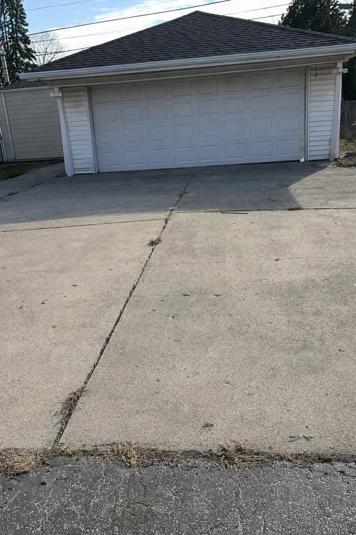 9225 Massasoit Avenue, Oak Lawn, IL 60453