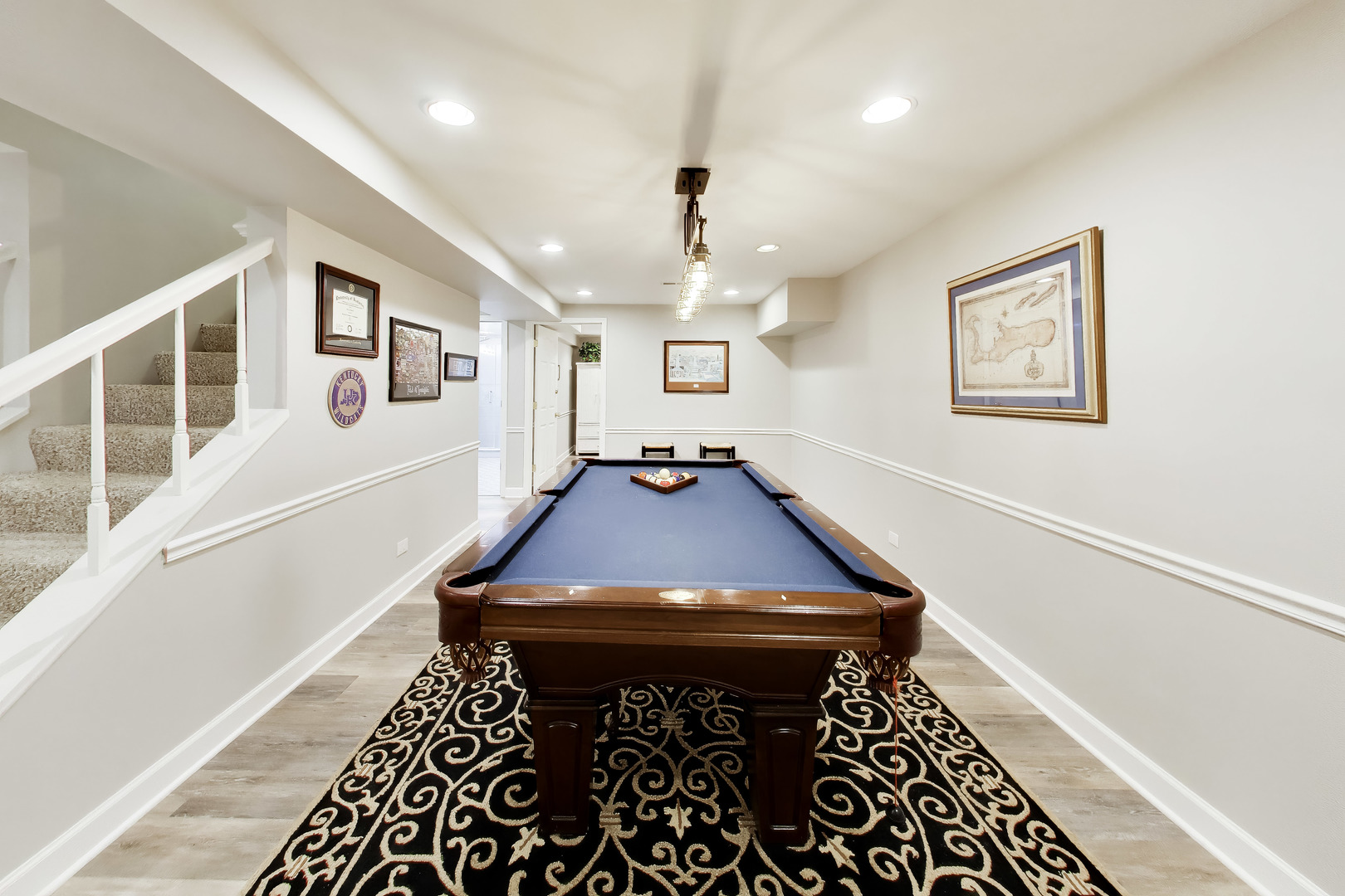 860 S Carriageway Lane, Palatine, IL 60067