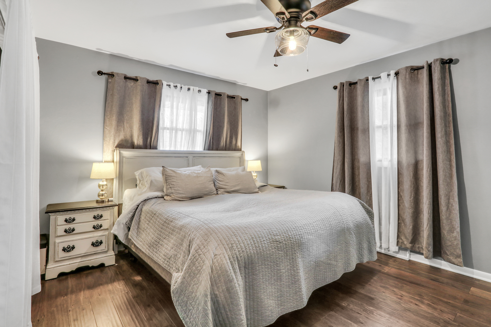 535 Thompson Avenue, Winthrop Harbor, IL 60096