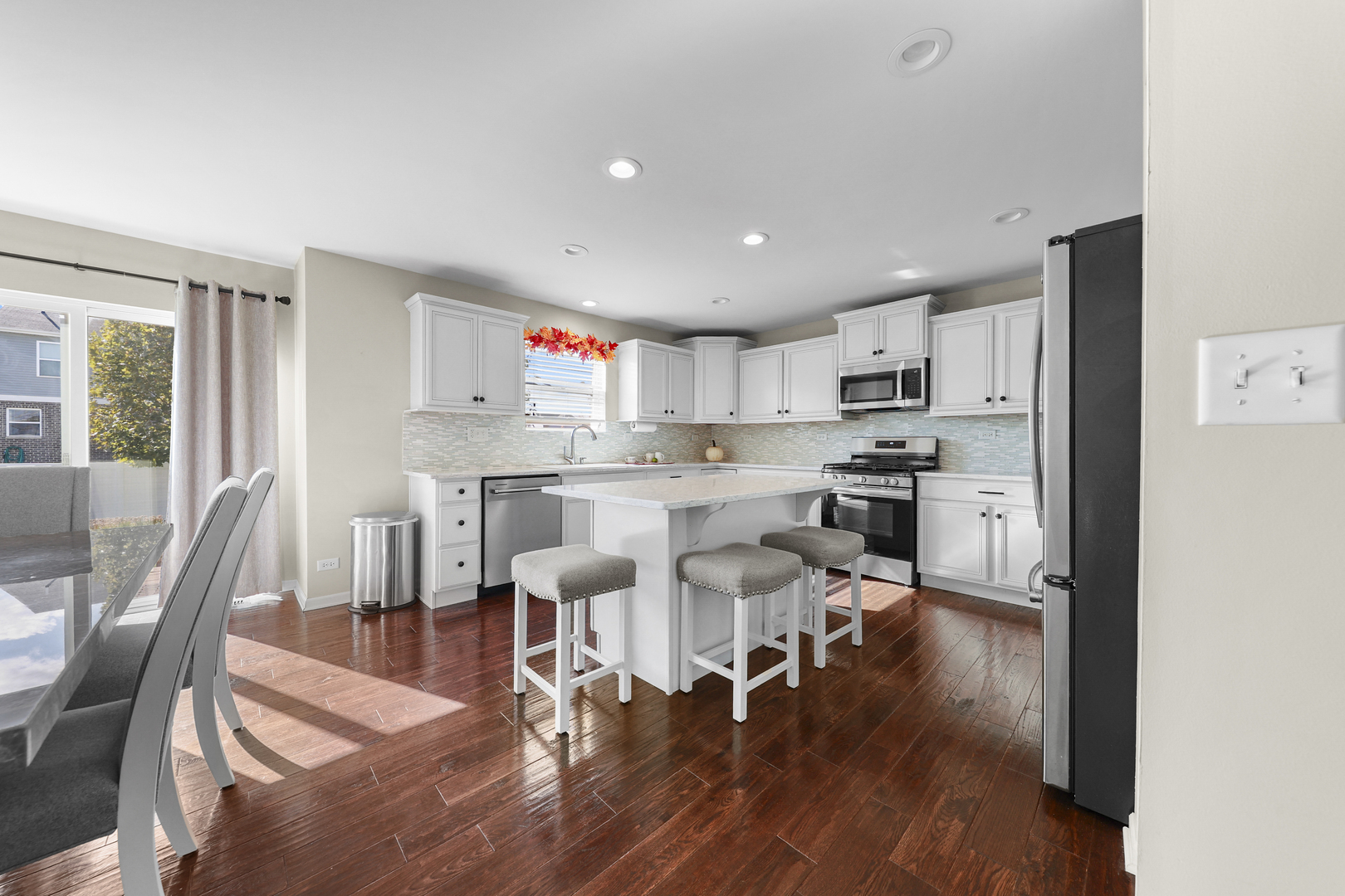 2102 Knightsbridge Lane, New Lenox, IL 60451