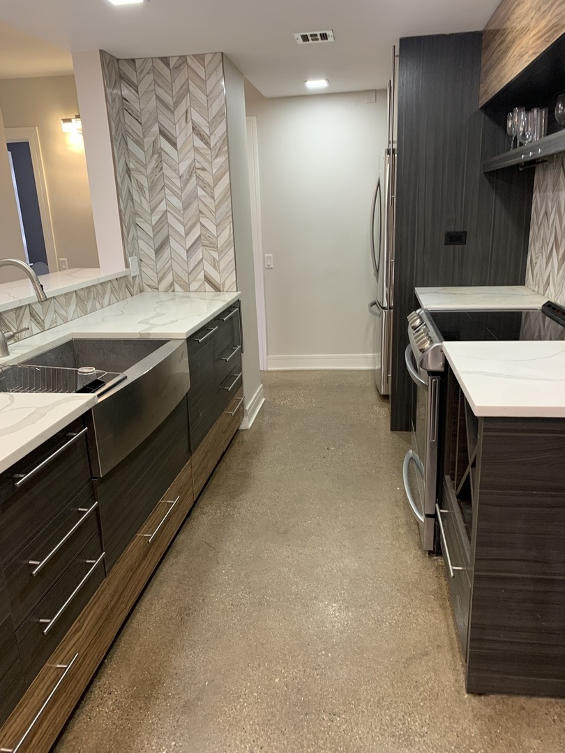 5050 S East End Avenue #1E, Chicago, IL 60615