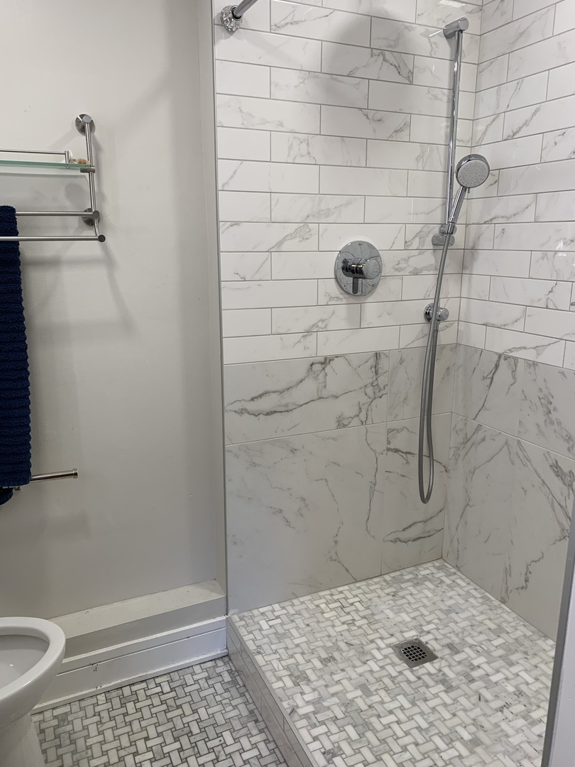 5050 S East End Avenue #1E, Chicago, IL 60615