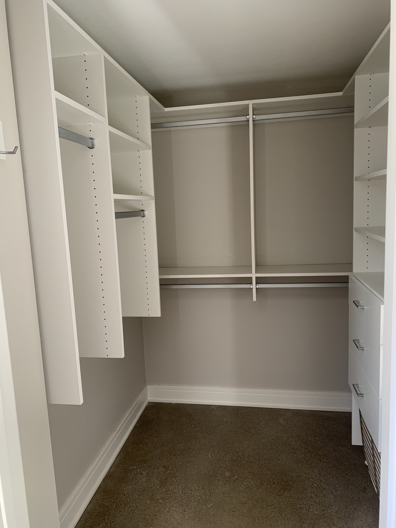 5050 S East End Avenue #1E, Chicago, IL 60615