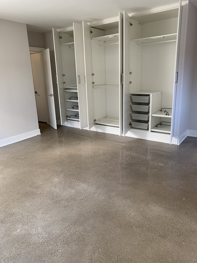 5050 S East End Avenue #1E, Chicago, IL 60615