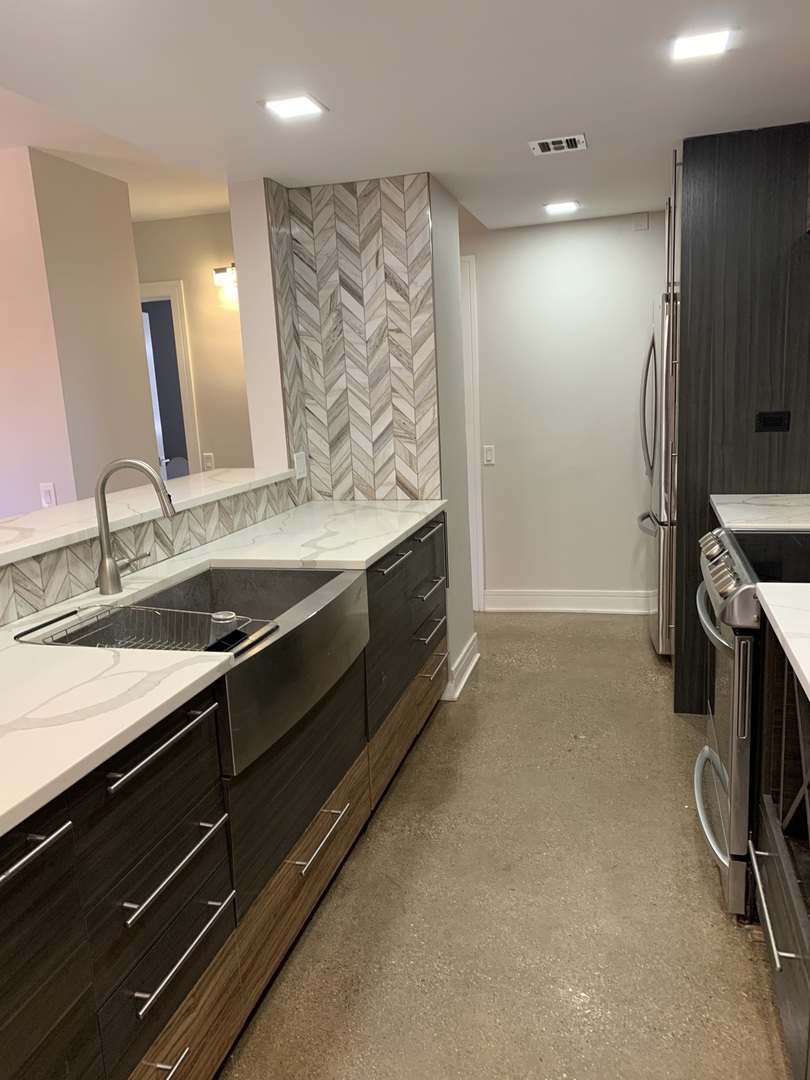 5050 S East End Avenue #1E, Chicago, IL 60615