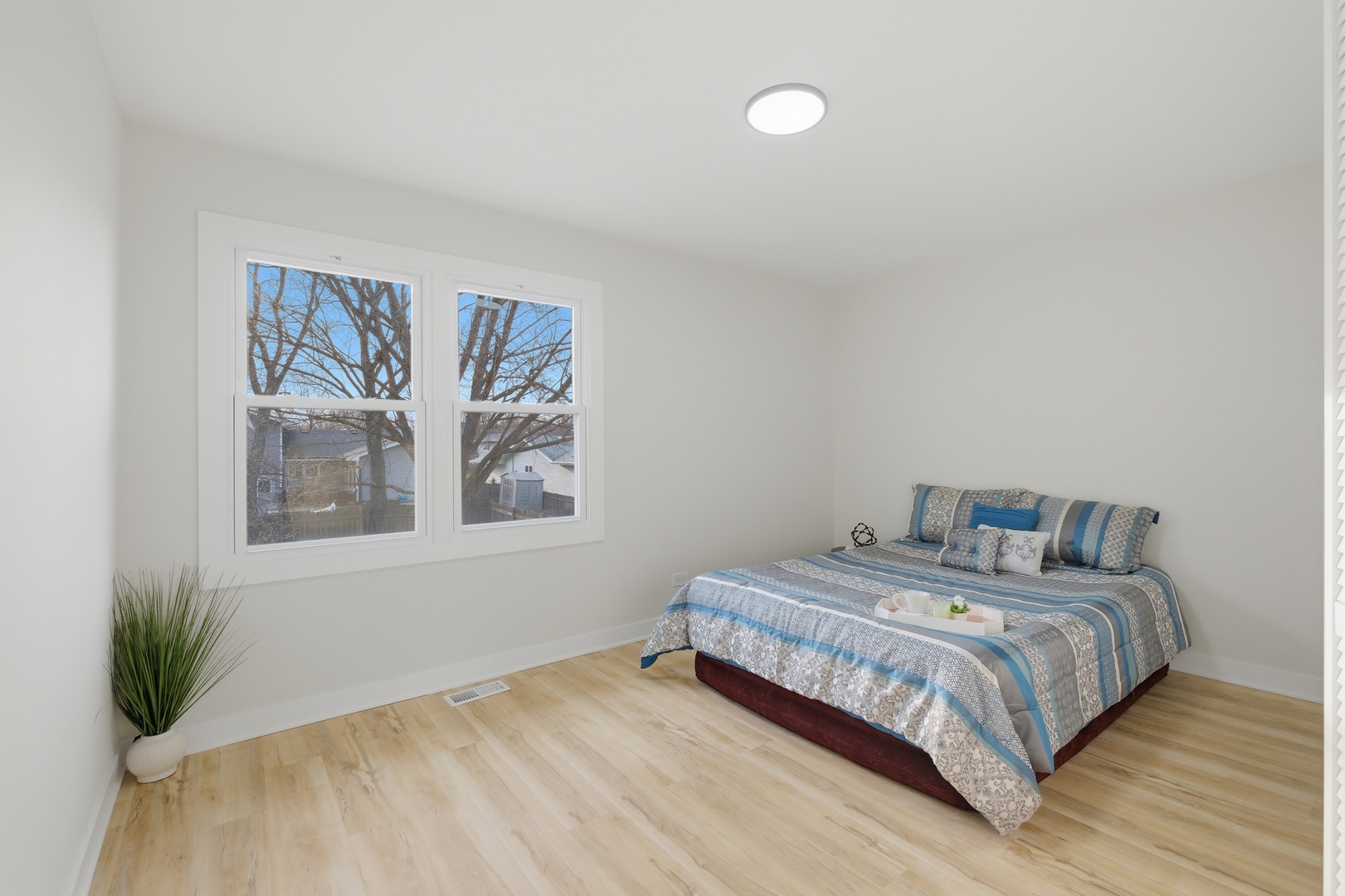 1450 Meyer Road, Hoffman Estates, IL 60169