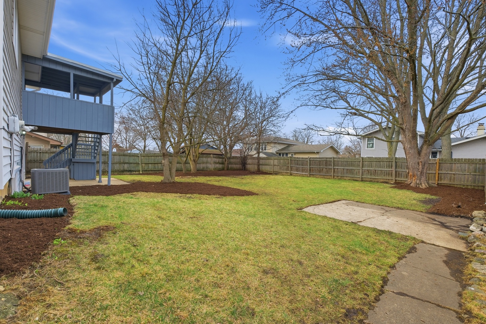 1450 Meyer Road, Hoffman Estates, IL 60169