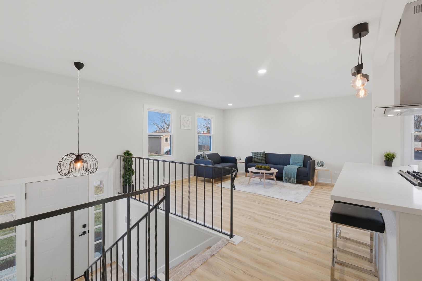 1450 Meyer Road, Hoffman Estates, IL 60169