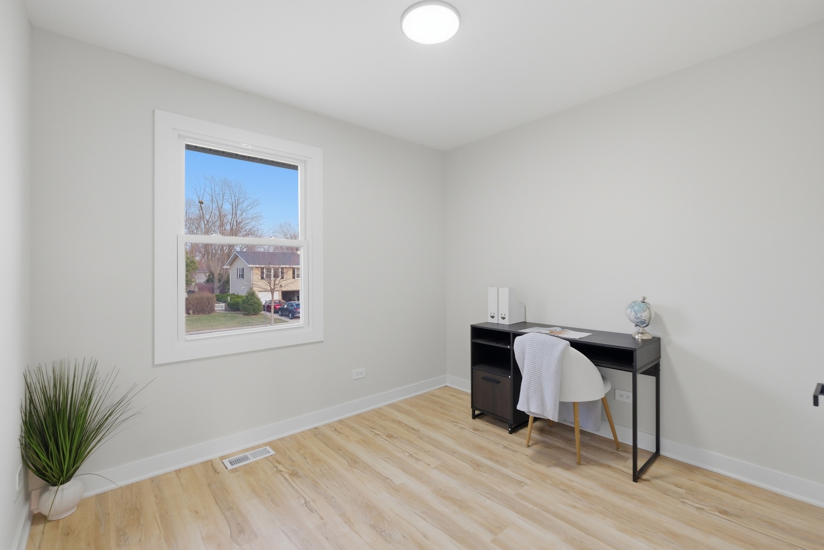 1450 Meyer Road, Hoffman Estates, IL 60169