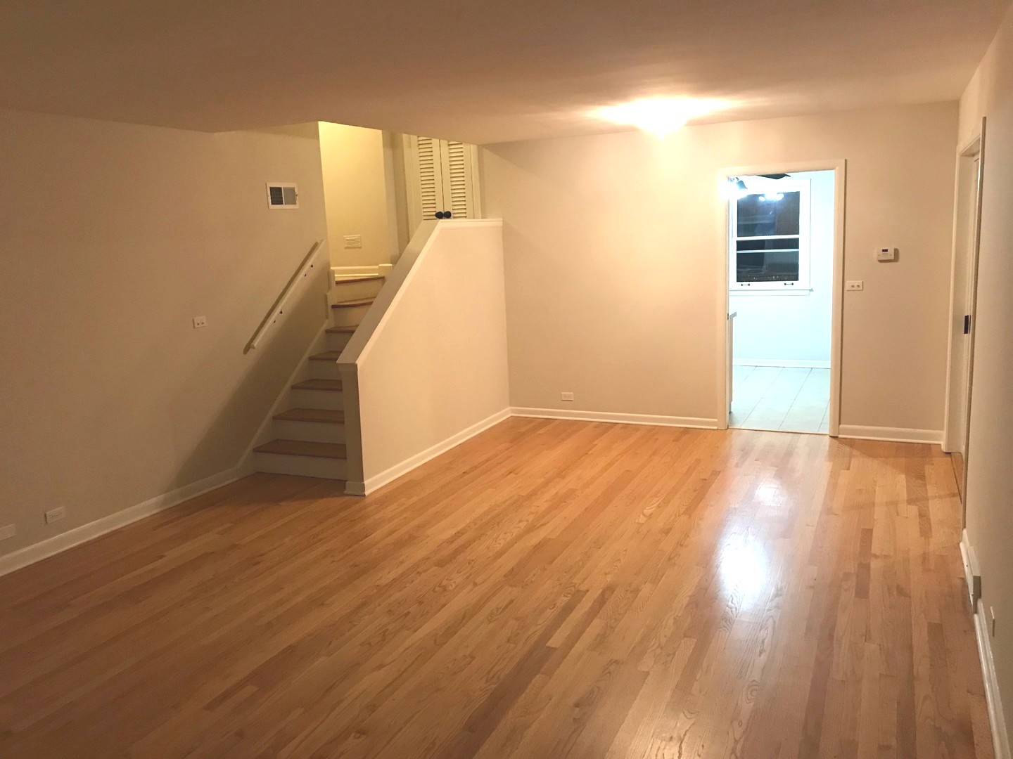 819 Tomawadee Drive, Park Ridge, IL 60068