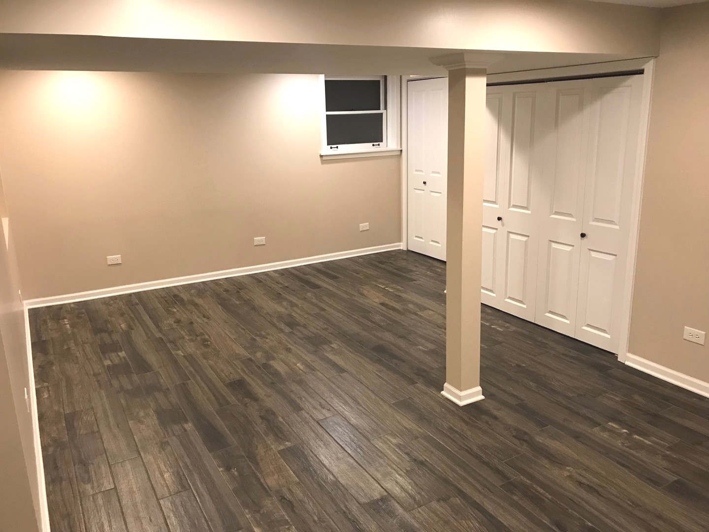 819 Tomawadee Drive, Park Ridge, IL 60068