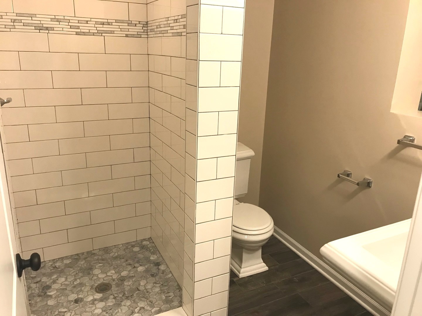 819 Tomawadee Drive, Park Ridge, IL 60068