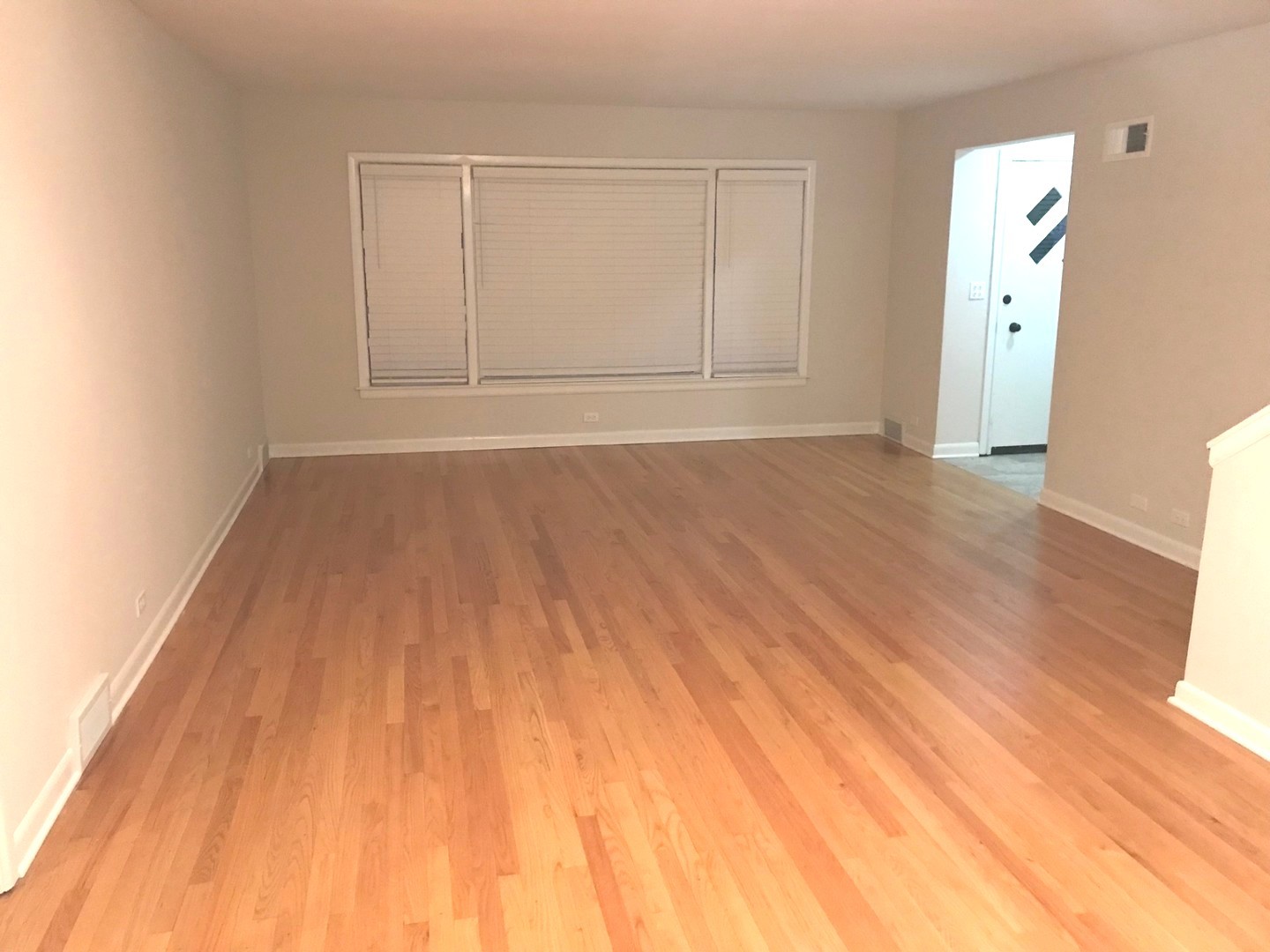 819 Tomawadee Drive, Park Ridge, IL 60068