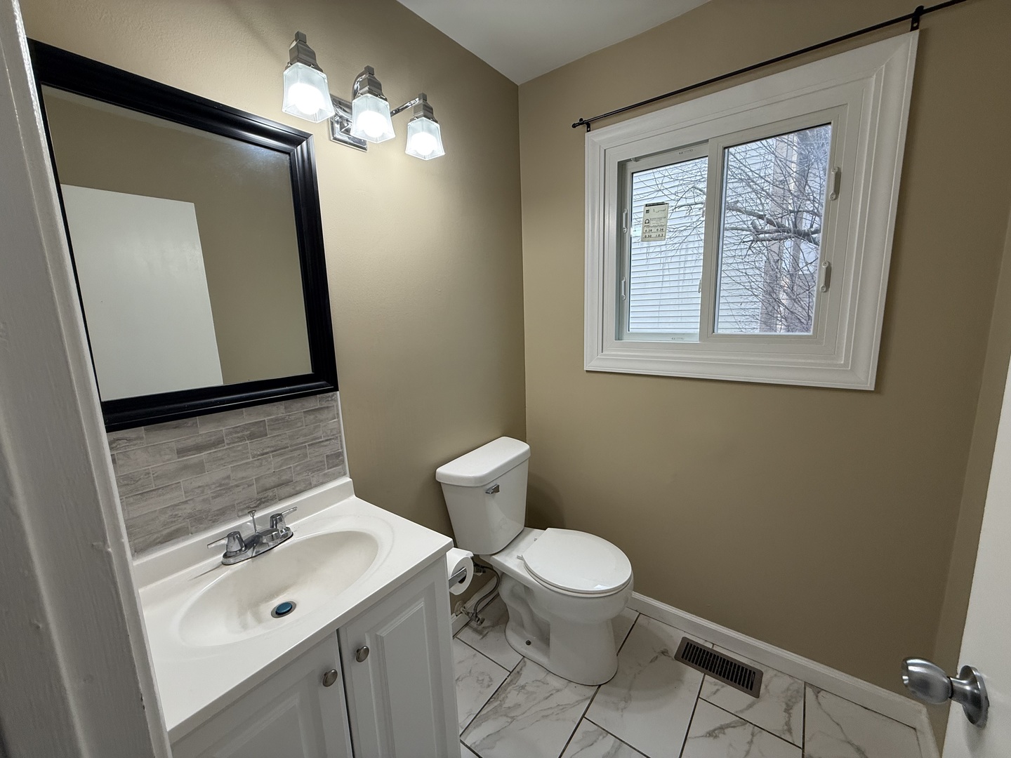 2152 Mallard Lane, Hanover Park, IL 60133