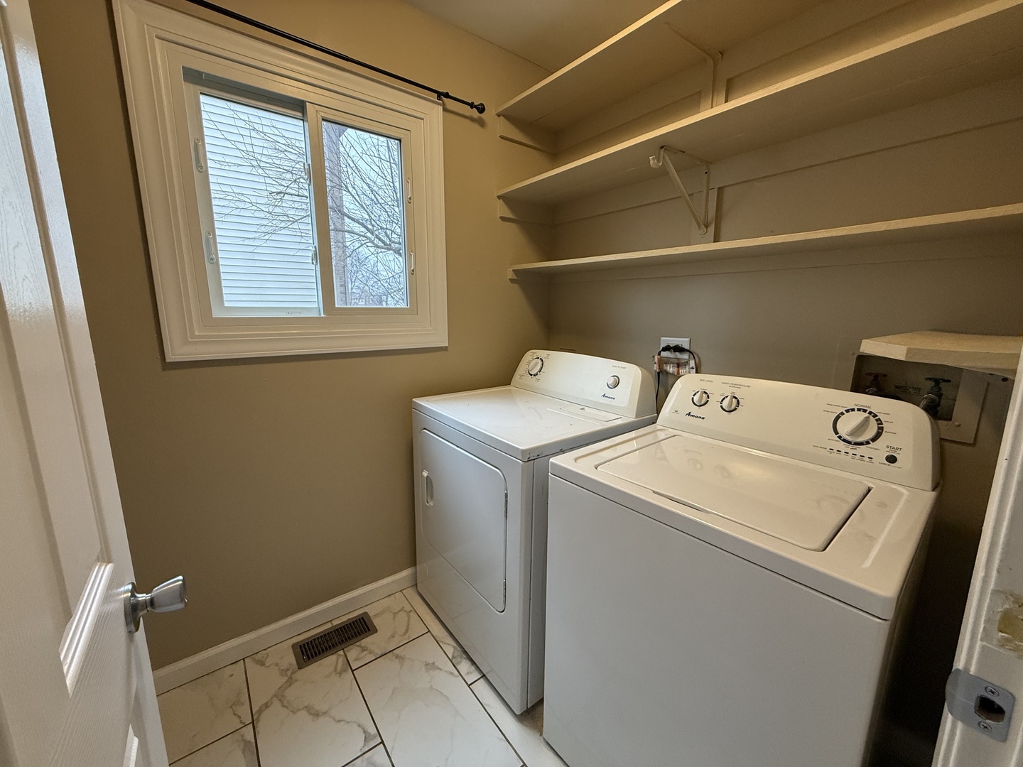 2152 Mallard Lane, Hanover Park, IL 60133