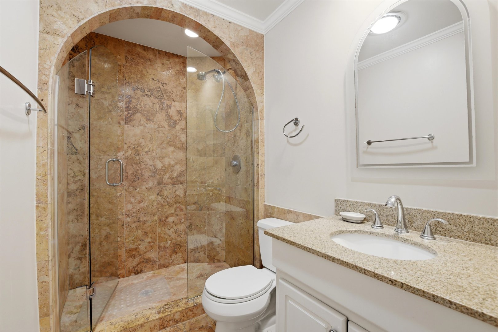 400 Ascot Drive #1E, Park Ridge, IL 60068