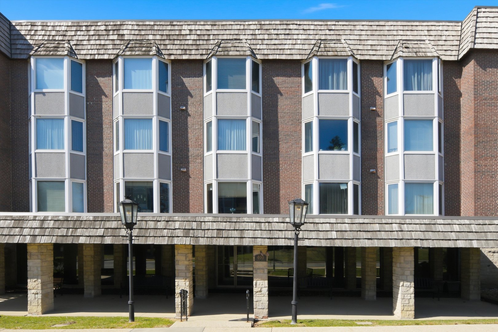 400 Ascot Drive #1E, Park Ridge, IL 60068