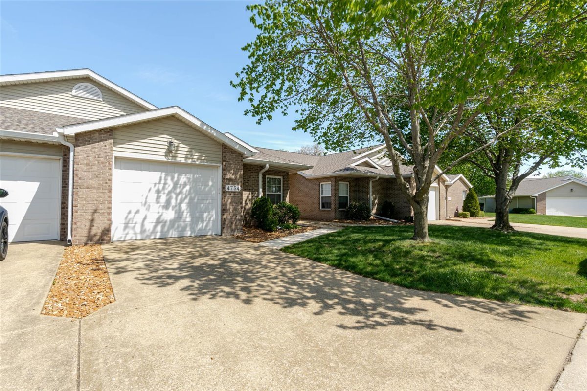 4754 Arbor Court #4754, Decatur, IL 62526