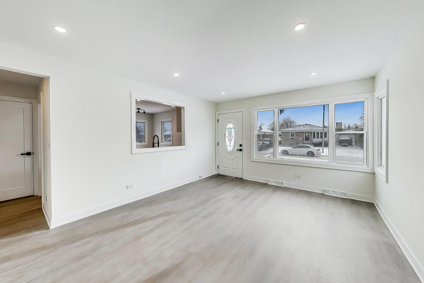 5028 N Oneida Avenue, Norridge, IL 60706