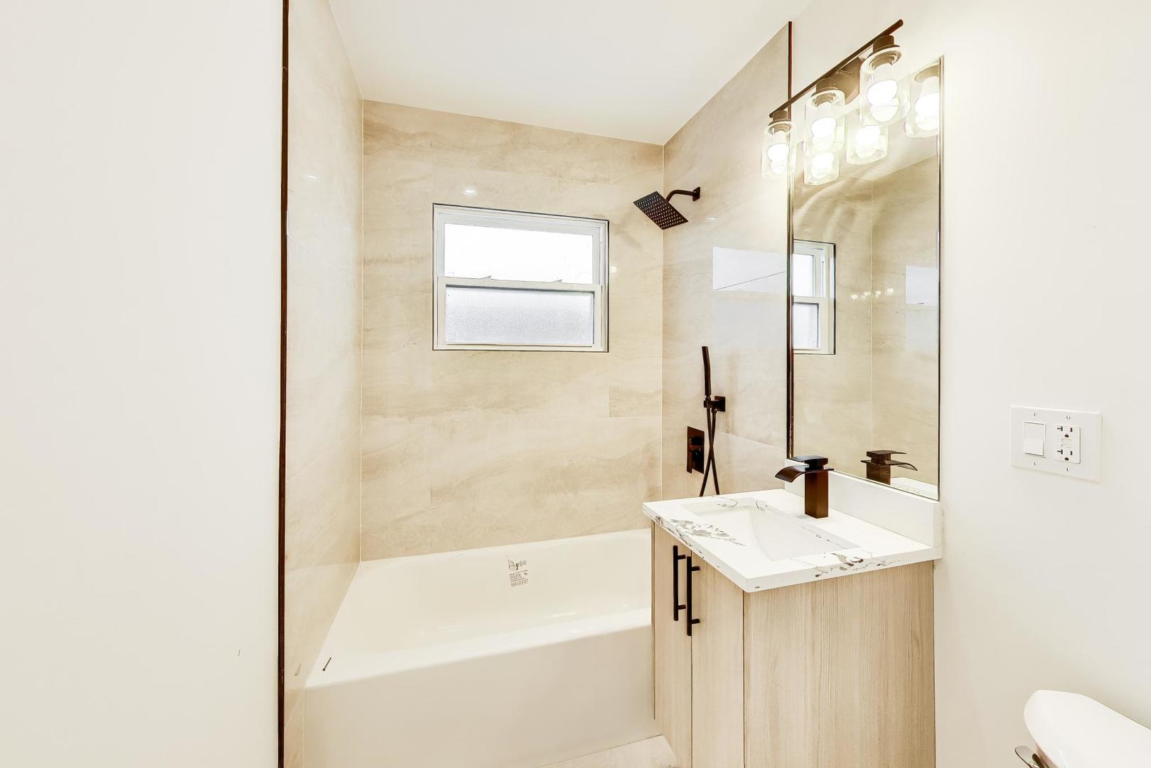 5028 N Oneida Avenue, Norridge, IL 60706