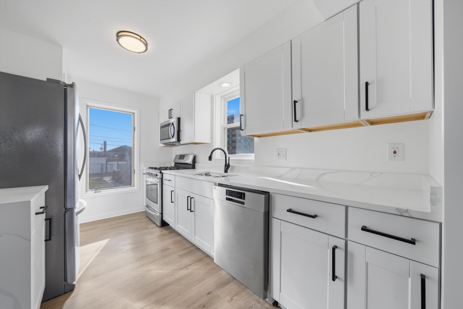 1621 N 73rd Court, Elmwood Park, IL 60707