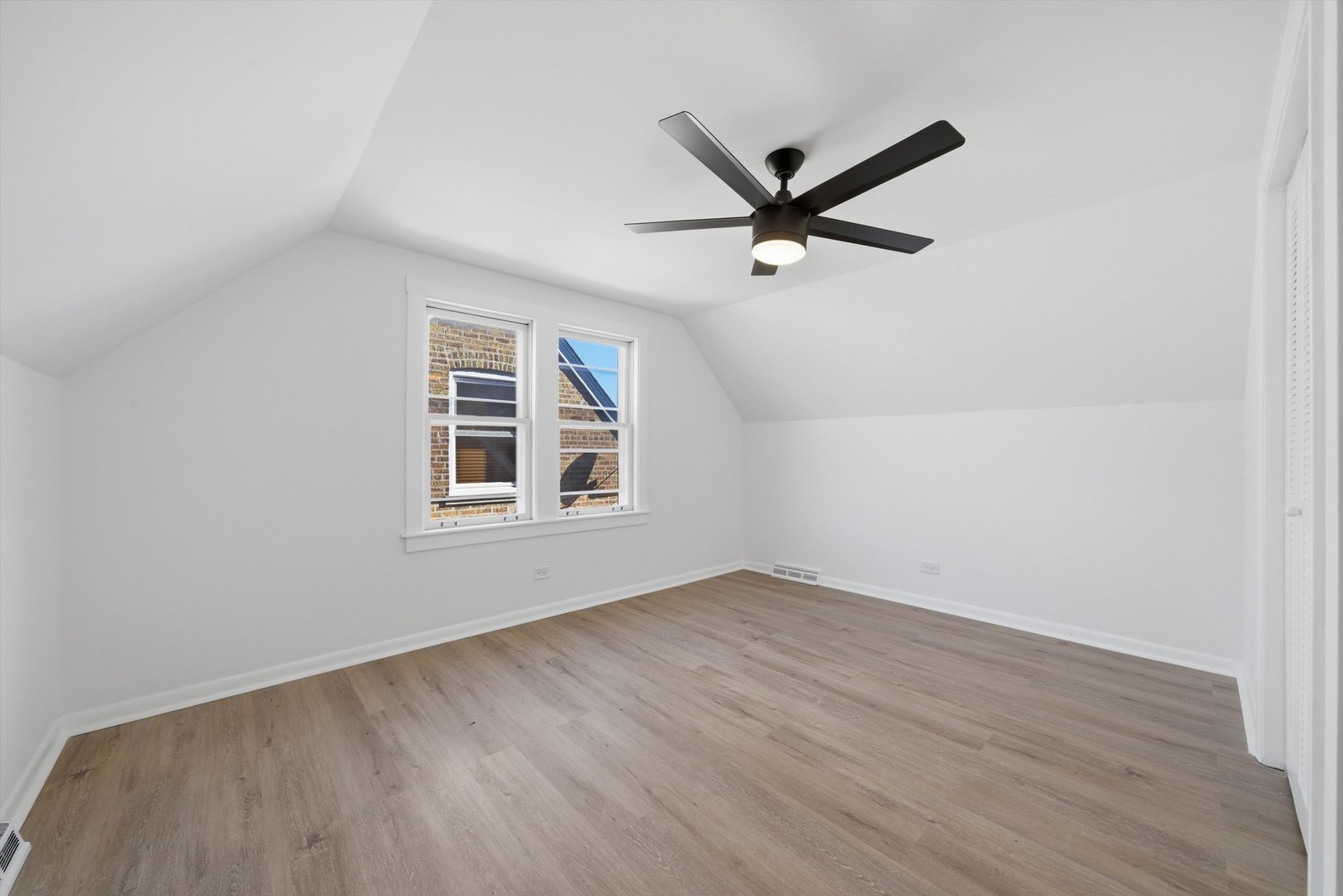 1621 N 73rd Court, Elmwood Park, IL 60707