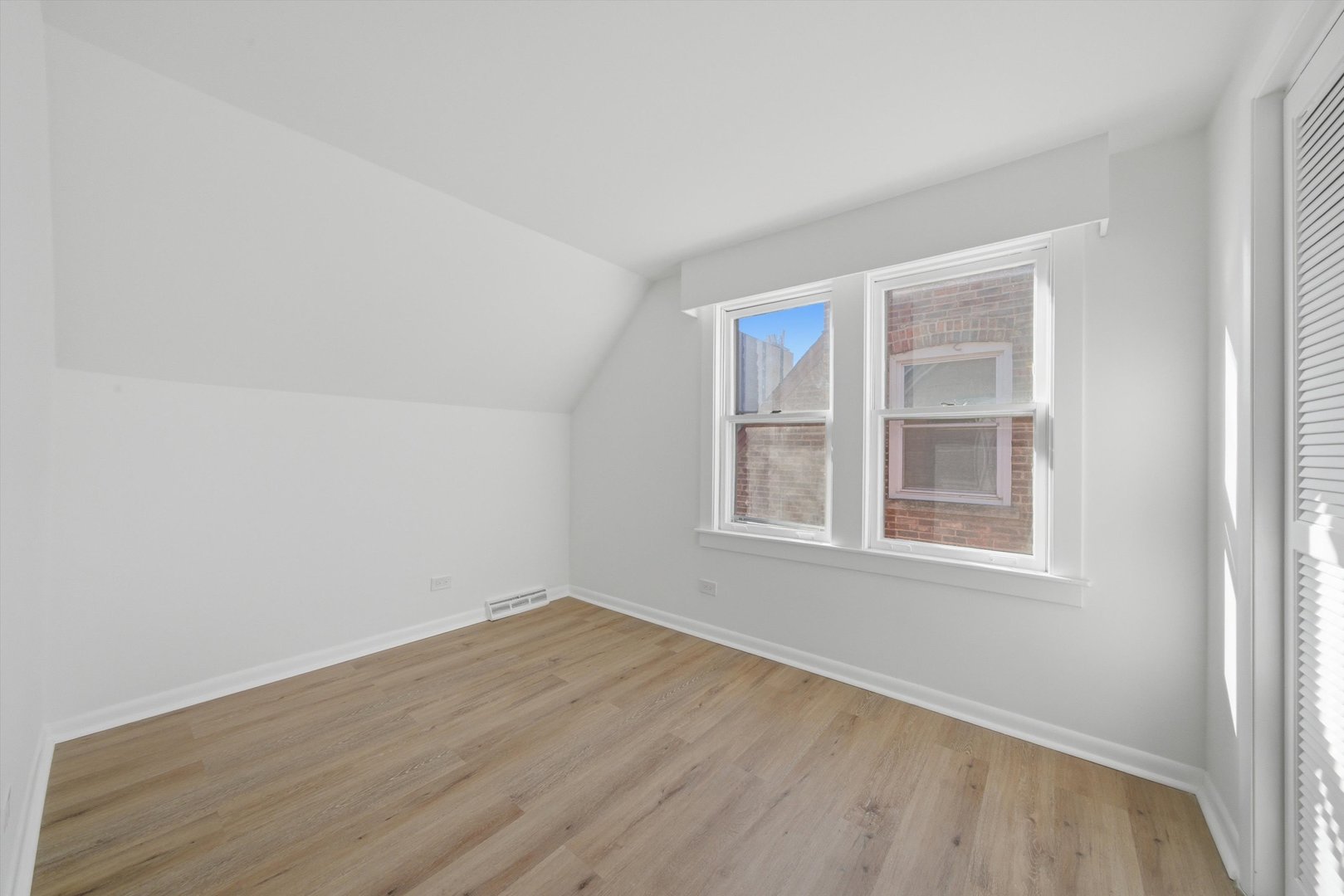 1621 N 73rd Court, Elmwood Park, IL 60707