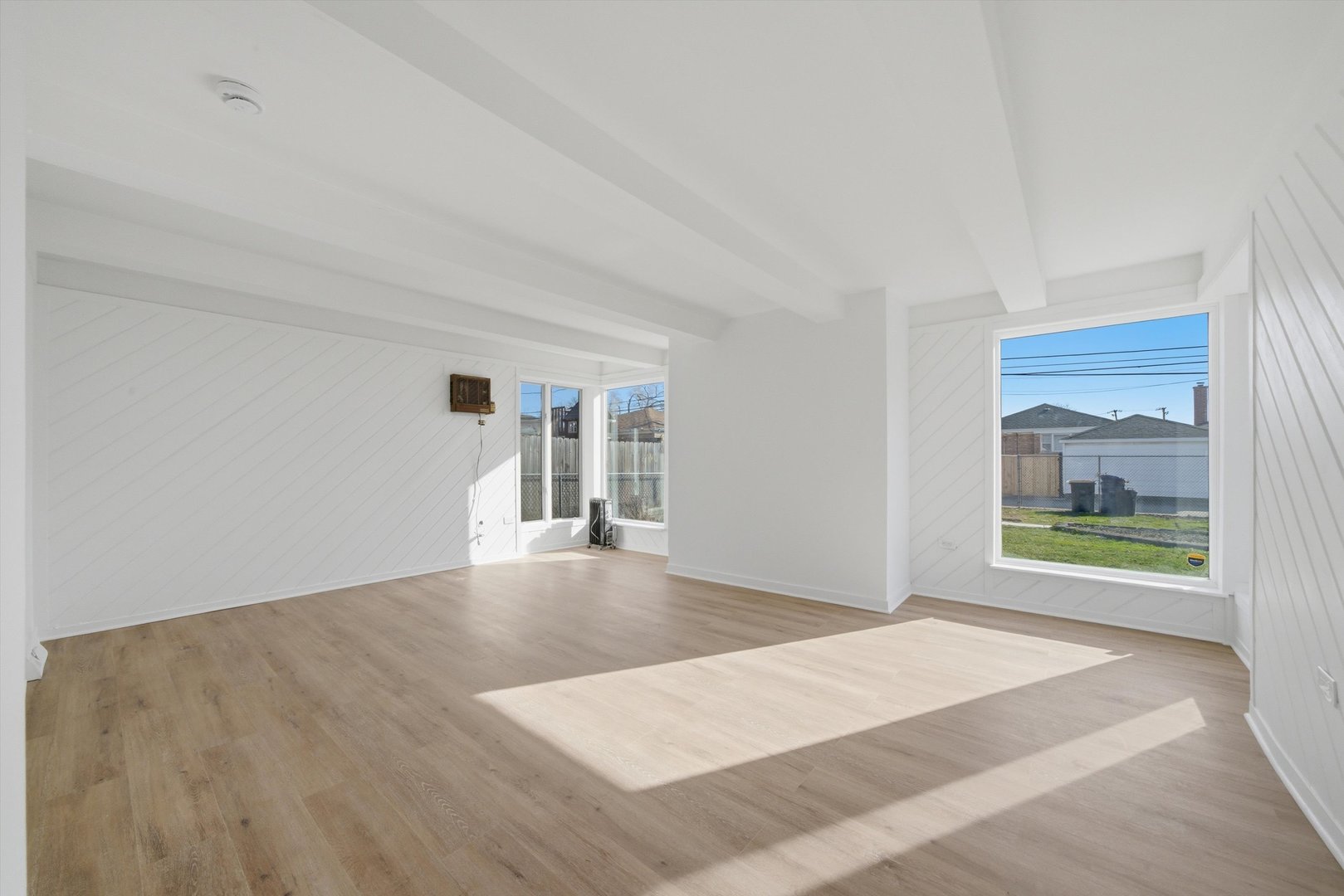 1621 N 73rd Court, Elmwood Park, IL 60707