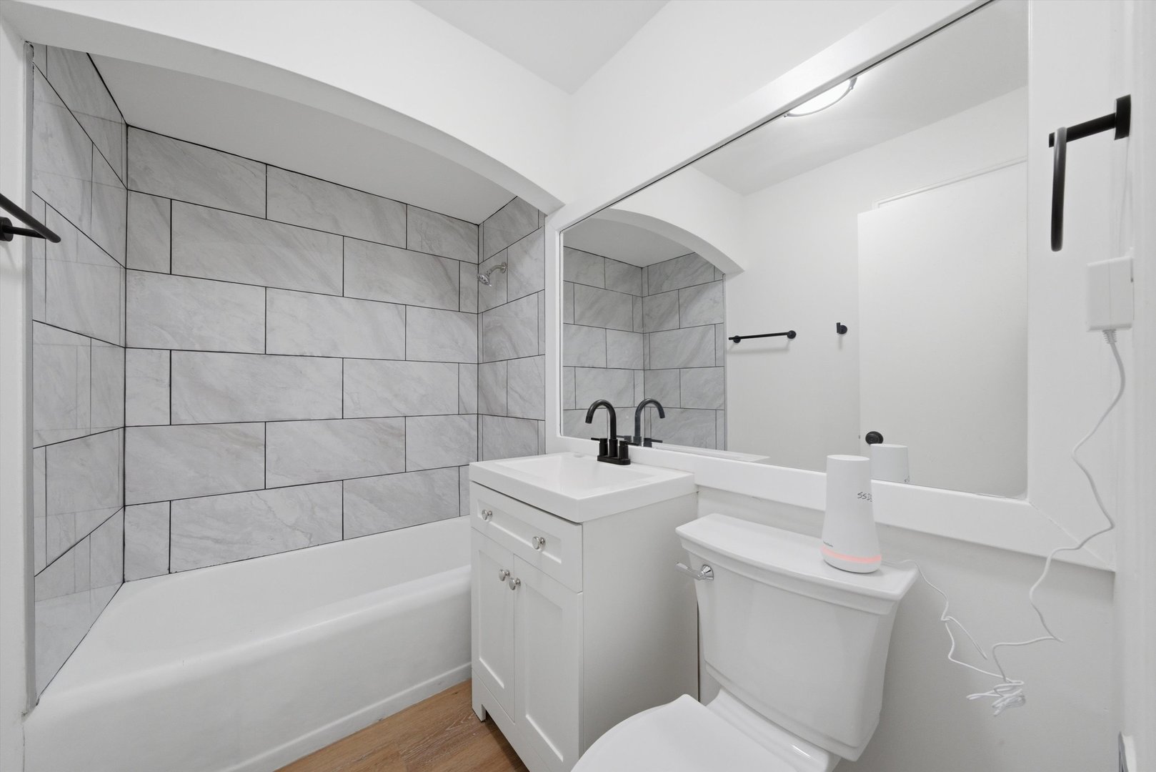 1621 N 73rd Court, Elmwood Park, IL 60707