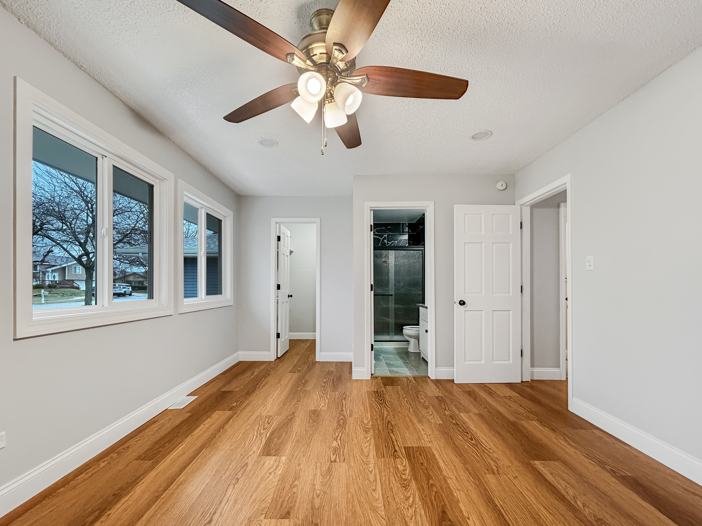 1180 Hialeah Lane, Hanover Park, IL 60133