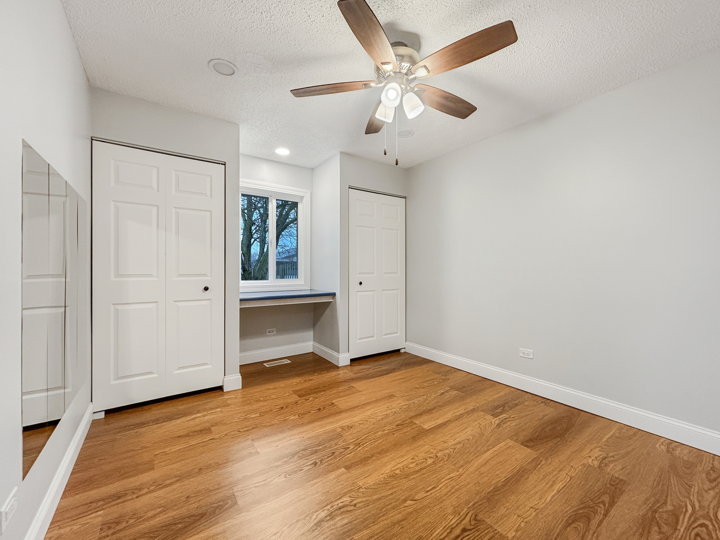 1180 Hialeah Lane, Hanover Park, IL 60133