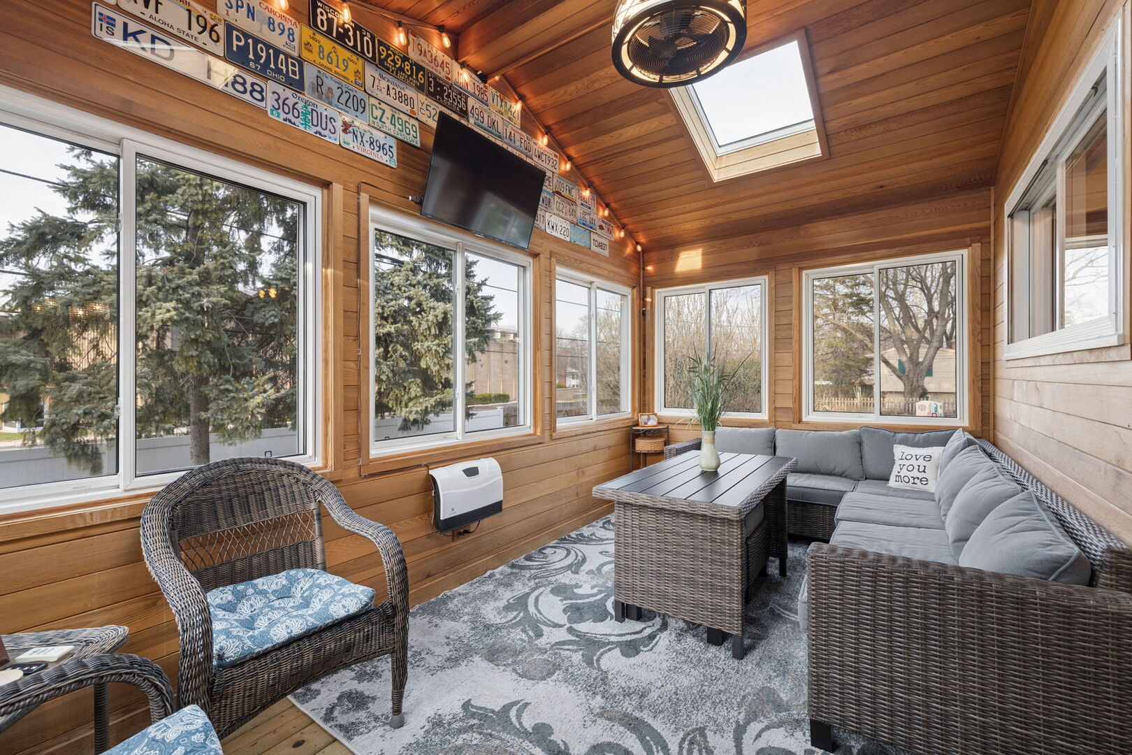 413 Buckeye Drive, Naperville, IL 60540