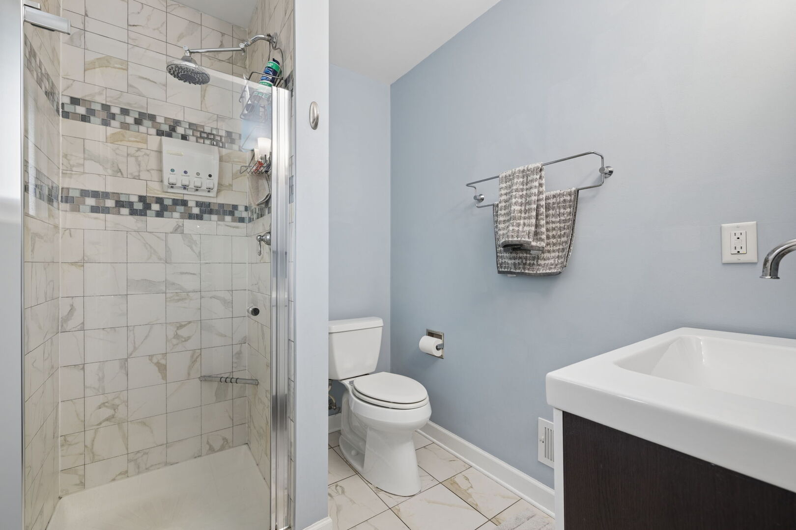 413 Buckeye Drive, Naperville, IL 60540